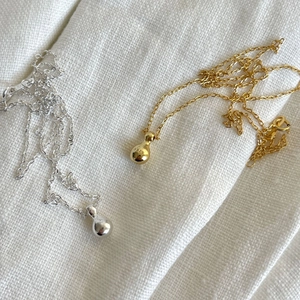 Minimalist S925 sterling silver waterdrop pendant necklace in gold and silver finish