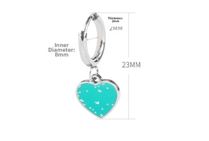 Detailed size chart showing 23mm height and 8mm inner diameter of heart earrings