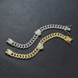 Bracciali a catena cubana ghiacciati in oro e argento con ciondoli a cuore di diamanti