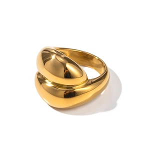 Chunky Geometric Ring Stainless Steel 18K Gold Plated Minimalist Fluid Wave Design Non Fading Statement Jewelry For Women