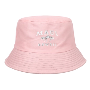 Cappello a secchiello rosa in tela con testo Maui Hawaii e ricamo di palme su bianco