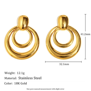 Boucles d'oreilles doubles anneaux en acier doré 18K avec dimensions et détails de poids