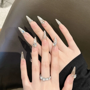 Faux ongles œil de chat dégradé rose avec paillettes argentées et diamants 3D de luxe