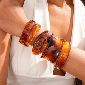 Acrylic Resin Cuff Bracelet Retro Irregular Geometric Ink Wash Mottled Design Amber Brown Maillard Style For Women