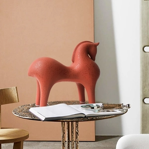Sculpture de cheval abstraite minimaliste en céramique rouge brique avec finition mate