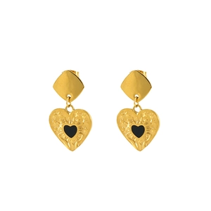 Boucles d'oreilles cœur dorées 18K avec émail noir et texture étoilée élégante