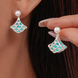 Fashion Alloy Earrings With 925 Sterling Silver Earring Post Faux Artificial Pearl Zircon Ginkgo Leaf Star Shell For Women