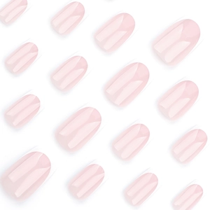 Faux ongles nude courts carrés avec pointes French blanches classiques sur fond blanc