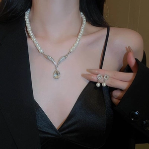 Elegant Faux Artificial Pearl Necklace Earrings Sparkling Rhinestone Water Drop Pendant Alloy V Shape Jewelry For Women Fashion