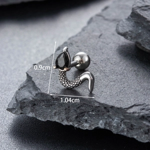Snake zircon stud earring in stainless steel with black stone and 1.04cm width dimensions