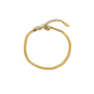 Detail of 18K gold plated stainless steel flat snake chain with adjustable lobster clasp