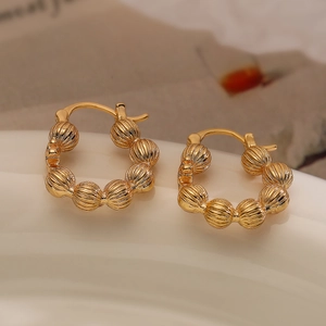 Orecchini a cerchio con perline placcati oro dal design vintage minimalista per donna