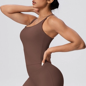 Solid color high-elasticity racerback sports bra and leggings set in dark brown for women