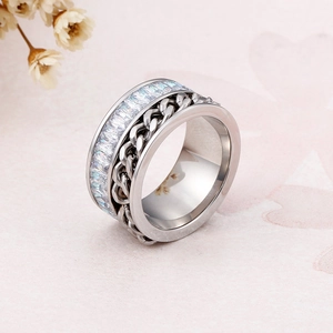 Modern chain style ring with white trapezoid cubic zirconia in polished silver steel