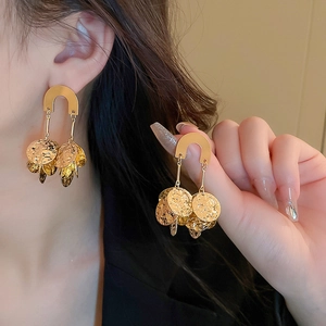 Statement golden U-shaped drop earrings with hammered metallic sequins for women