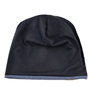 Casual loose knit beanie in black and grey marl with fleece lining for men and women