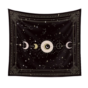 Tenture murale bohème tarot avec phases de lune et motifs du zodiaque sur tissu noir