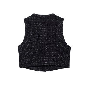 Vue arrière du gilet en tweed noir avec col en V et détails de texture de tissu
