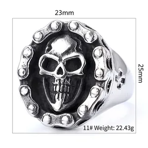 Gothic punk 3D skull ring with bicycle chain frame and cross carvings on the band