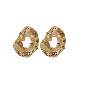 Irregular gold hollow earrings with hammered texture and vintage geometric design
