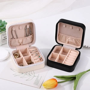 Portable square jewelry box with zipper for rings and necklaces in black and beige