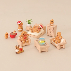 Miniature Christmas gingerbread man furniture set for dollhouse and landscape decor