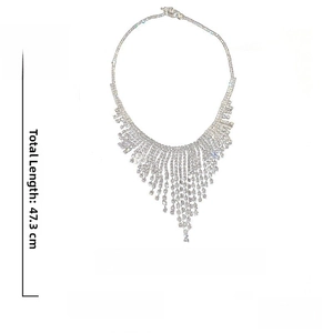 Détails du poids de 21,2g et longueur de 47,3cm du collier à glands strass