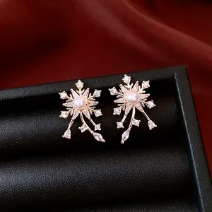 Boucles Doreilles Flocon Künstliche Perle Avec Zirconium Et Tige En Argent Vintage Luxe Français Bijoux De Fête Pour Femmes