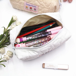 Quilted heart-pattern cosmetic and stationery pouch with large storage capacity