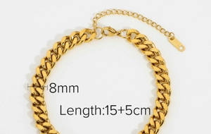 Λεπτομέρεια χρυσού βραχιολιού Miami Cuban 8mm με μετρήσεις μήκους 15+5cm