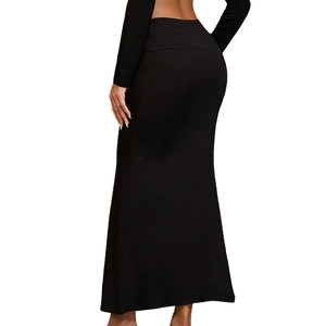 Jupe longue de maternité noire taille haute coupe moulante sirène vue de dos élégante
