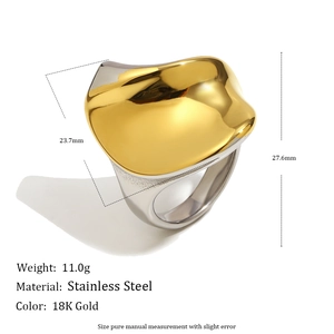 Bague torsadée bicolore en acier inoxydable plaqué or 18K avec détails de dimensions