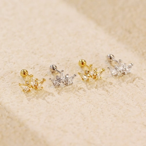 Sparkling S925 silver crown stud earrings with cubic zirconia and screw back closure