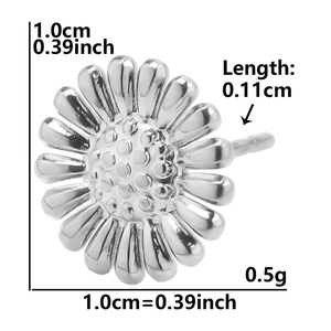 Dettaglio delle dimensioni dell'orecchino a margherita con diametro 1cm e peso 0,5g