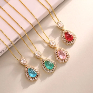 Elegant Heart Water Drop Pendant Necklace Women Copper Gold Plated Micro Inlaid Zirconia Fashion Clavicle Box Chain Jewelry