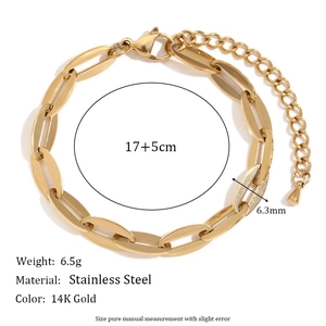 Bracelet à maillons épais en acier inoxydable plaqué or 14K avec fermoir mousqueton