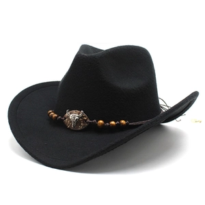 Cappello da cowboy western in lana nera con fascia di perline e teschio di toro argento
