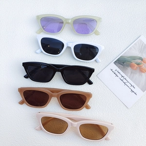 Fashion Cat Eye Sunglasses Resin Frame UV400 Protection Retro Triangle Design For Women Men Street Style