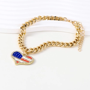 Golden Cuban chain pet necklace with heart-shaped USA flag pendant and inlaid rhinestones