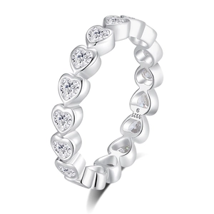 S925 sterling silver eternity ring featuring heart-shaped cubic zirconia stones
