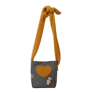 Sac bandoulière pied-de-poule noir et blanc pour enfants avec breloque ours orange