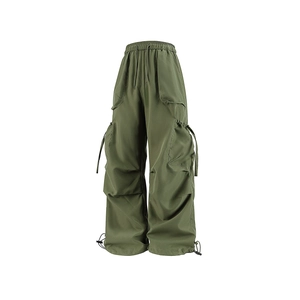 Pantaloni cargo stile americano verde oliva con gamba larga e vita con coulisse