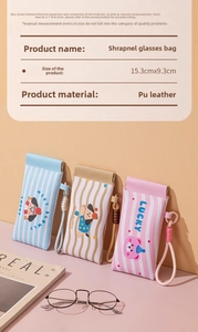 Detailansicht Mini-PU-Ledertaschen mit Cartoon-Print und Maßen von 15,3 x 9,3 cm