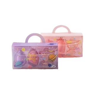 Makeup sponge set with two beauty blenders and a spiral holder in a clear gift box