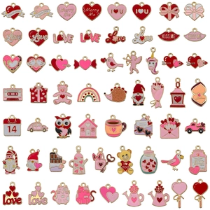 Mix aus 60 herzförmigen Emaille-Anhängern für DIY Valentinstag Schmuckherstellung