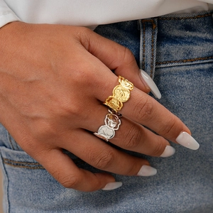 Bague ouverte fleur géométrique moderne en finition or et argent pour femme