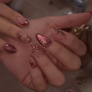 Faux Ongles Press On Bordeaux Oeil De Chat Avec Künstliche Perles Et Feuilles D Or Motifs Floraux Peints À La Main Forme Amande