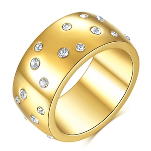 Polished 10mm gold stainless steel starry band ring with sparkling crystal stones