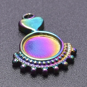 Macro shot of iridescent rainbow heart pendant base in 18k plated stainless steel