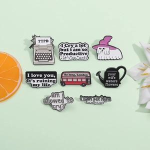 Broche Épinglette en Émail Dessin Animé Badge en Alliage de Métal Thème Album Musique Citations Pin Pour Sac à Dos Bijoux Unisexe